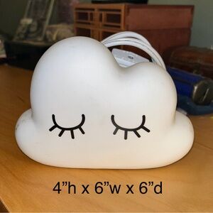 Scentsy ‘Above The Clouds’ wax warmer with night light. For use with wax melts.